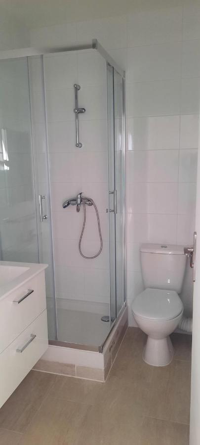 Studio Parking Gratuit Sur Place Claye Souilly Bagian luar foto