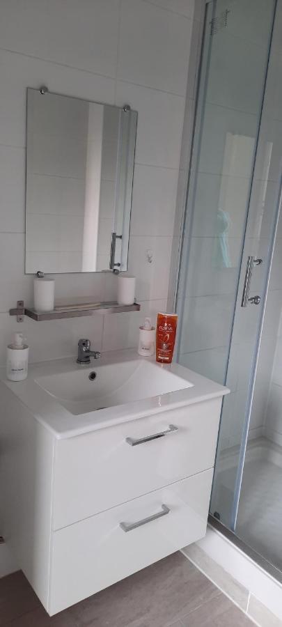 Studio Parking Gratuit Sur Place Claye Souilly Bagian luar foto